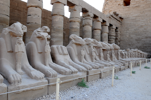 Karnak - Ngôi đền thiêng của Ai Cập